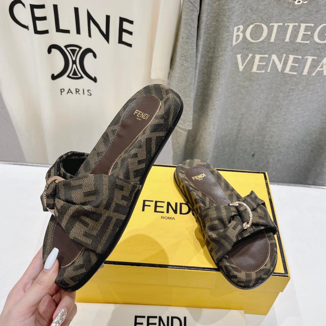 Fendi Feel Brown FF Jacquard Slides - 