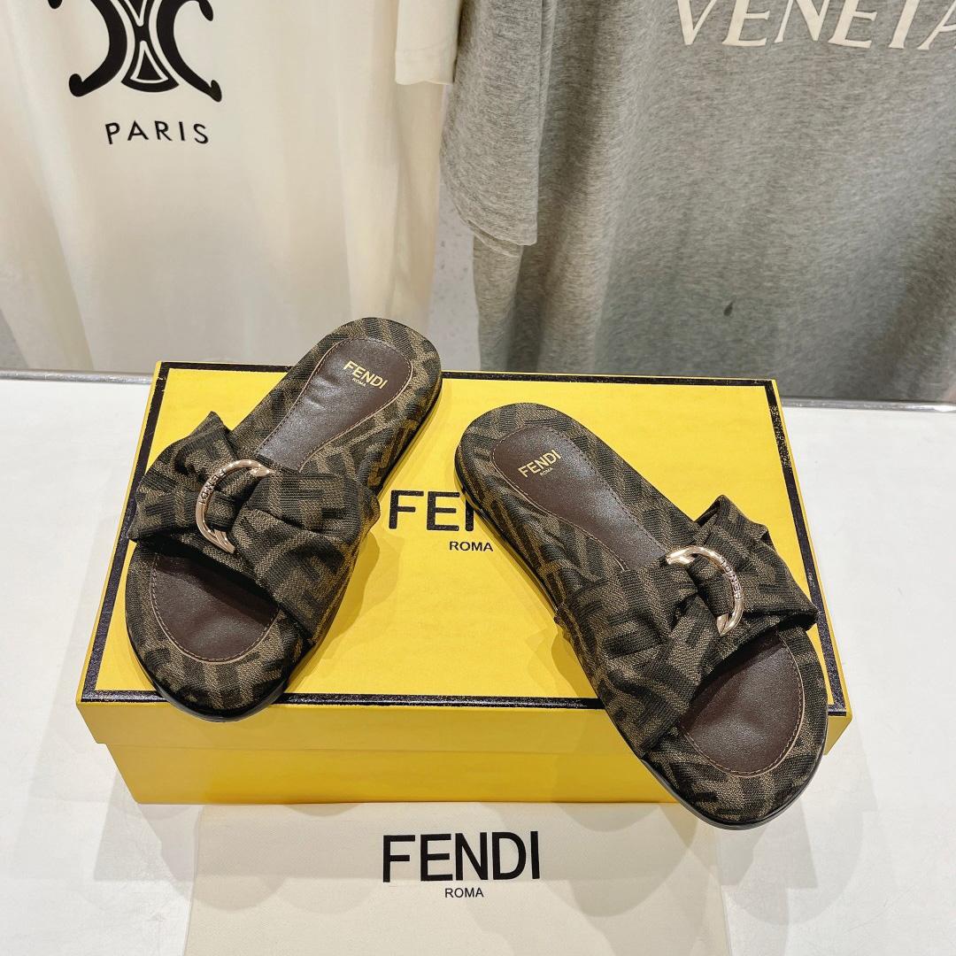 Fendi Feel Brown FF Jacquard Slides - 