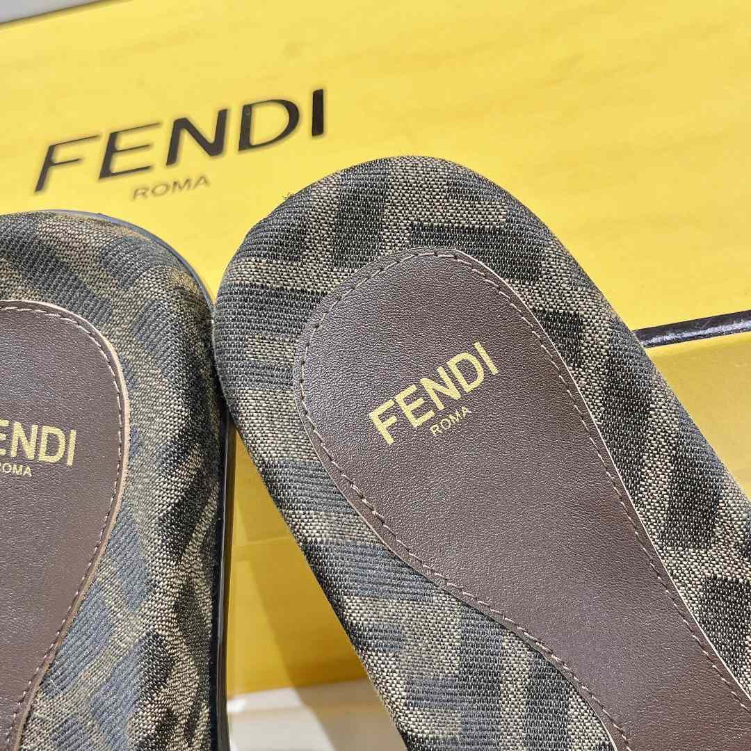 Fendi Feel Brown FF Jacquard Slides - 