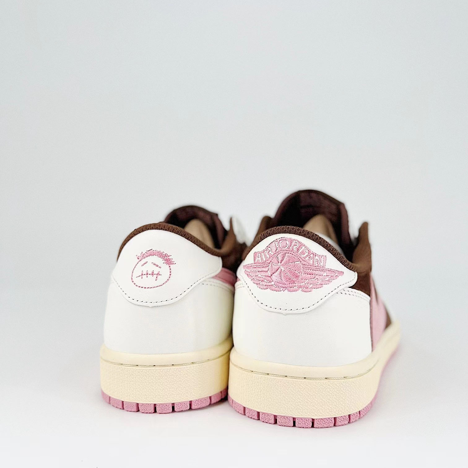 Travis Scott x Air Jordan 1 Low  Sneaker   DZ4137-206 - 