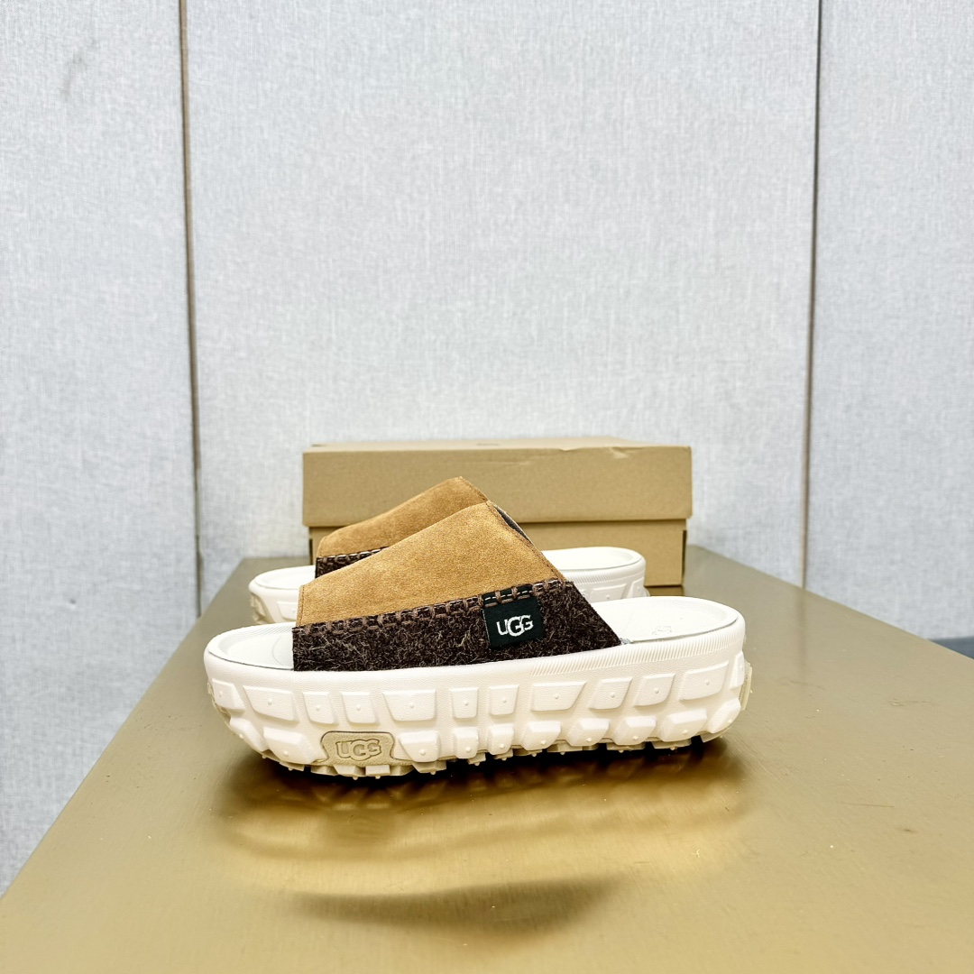 Ugg All Gender Venture Daze Slide - 