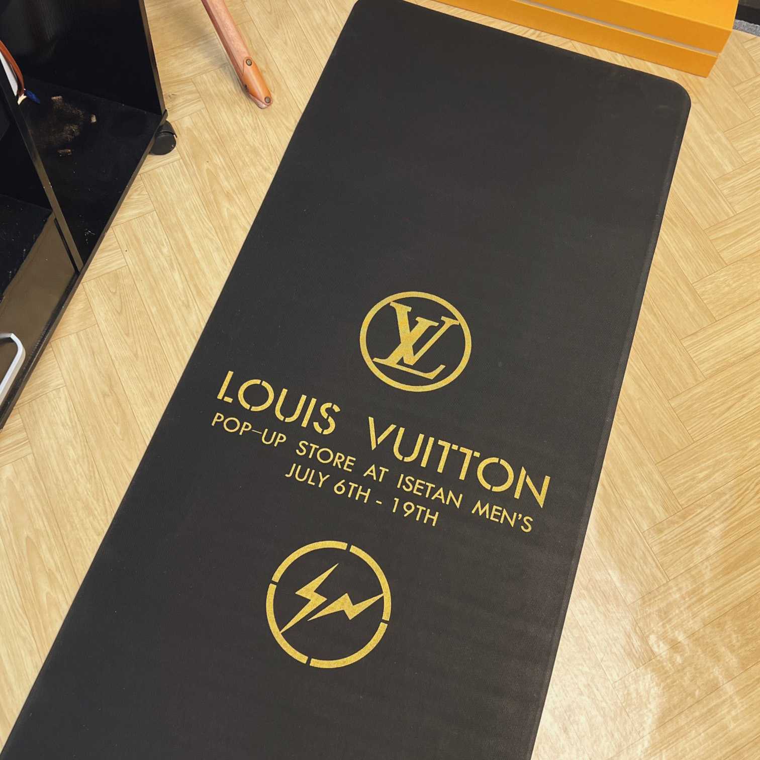 Louis Vuitton Exercise Mat  GI0920 - 