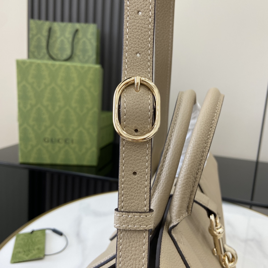 Gucci Medium Tote Bag With Hook Closure - 