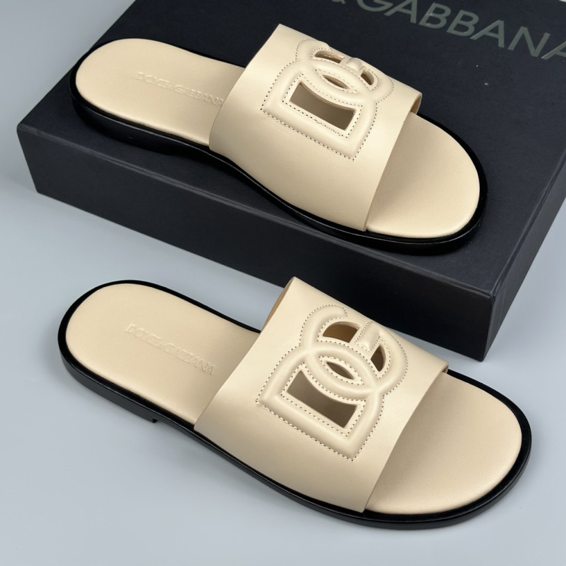 Dolce & Gabbana Calfskin sliders - 