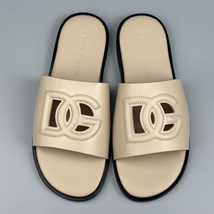 Dolce & Gabbana Calfskin sliders - 