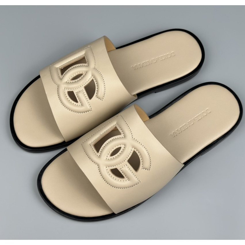 Dolce & Gabbana Calfskin sliders - 