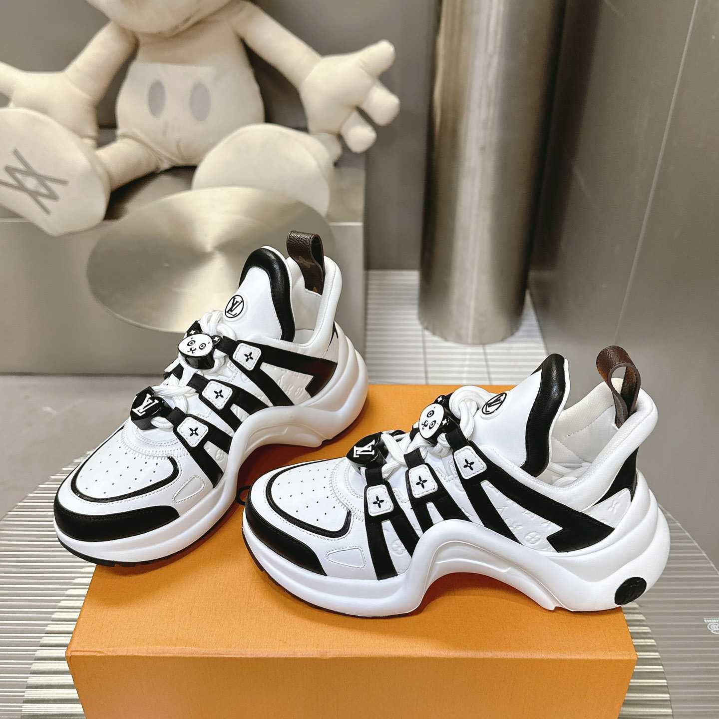Louis Vuitton LV Archlight Sneaker    - 