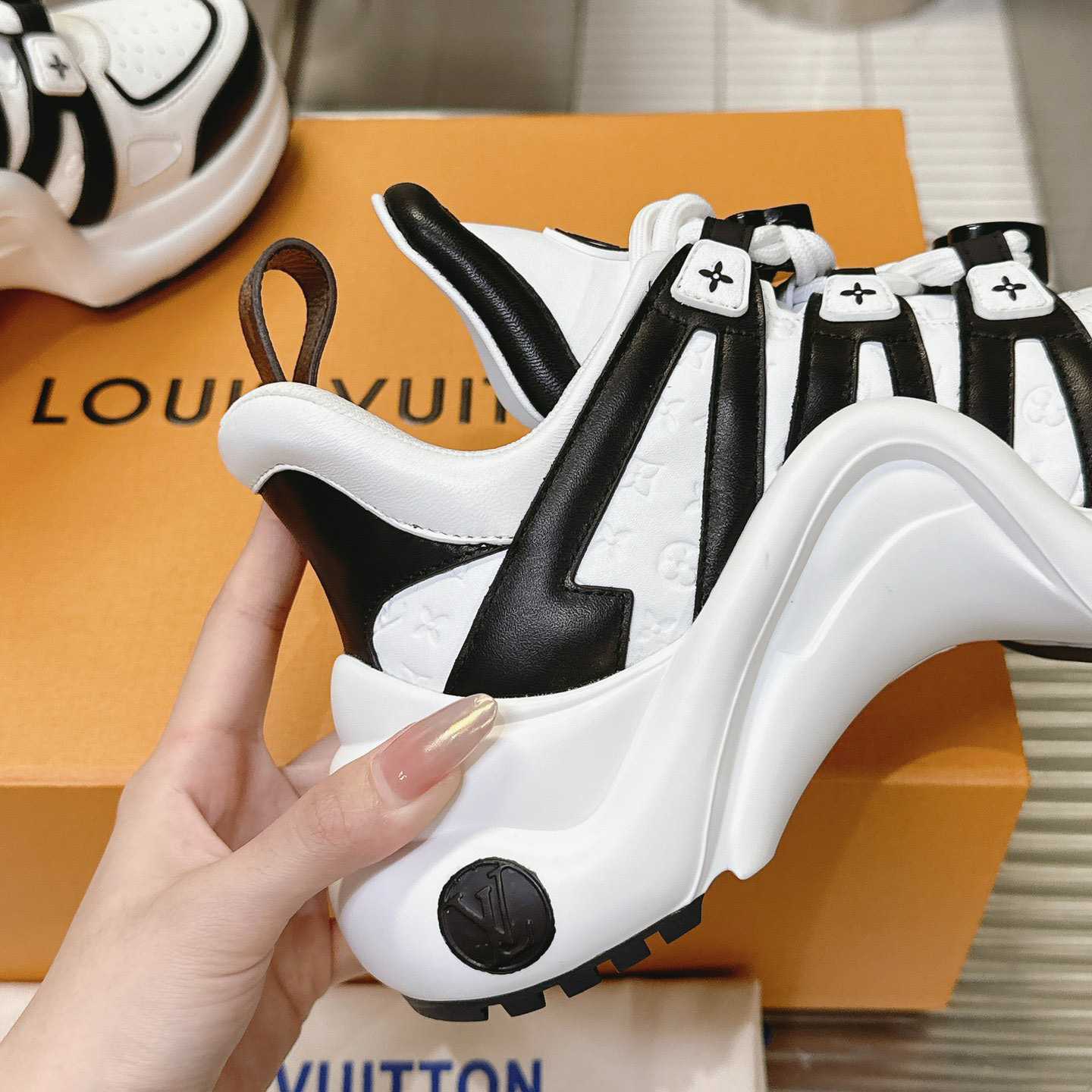 Louis Vuitton LV Archlight Sneaker    - 
