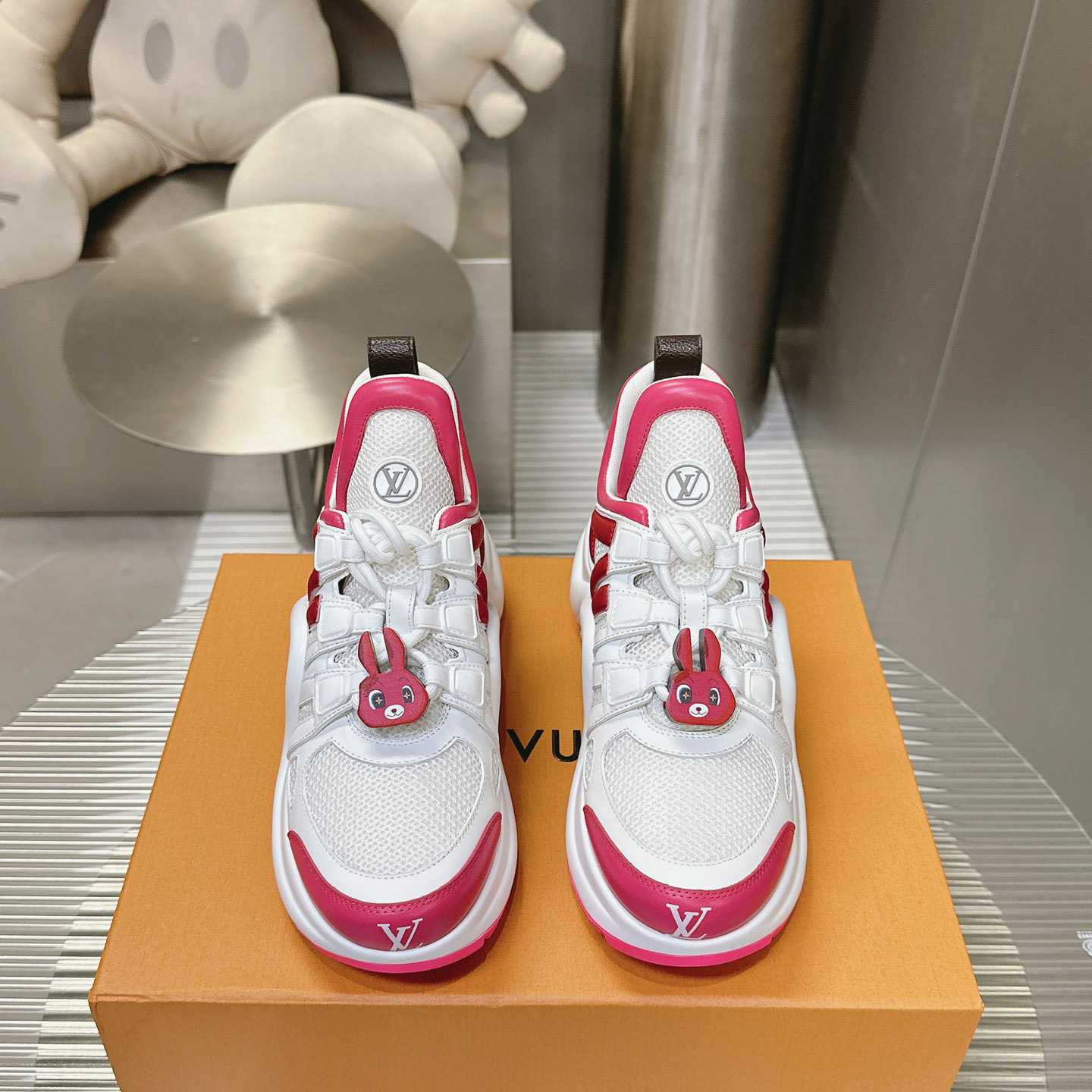 Louis Vuitton LV Archlight Sneaker    - 