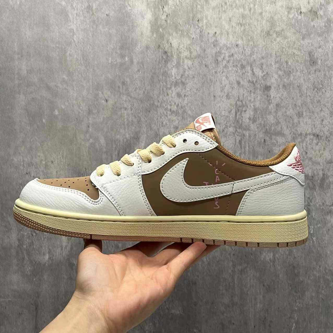 Travis Scott X Jordan 1 Low OG Sneaker   DM7866-106 - 