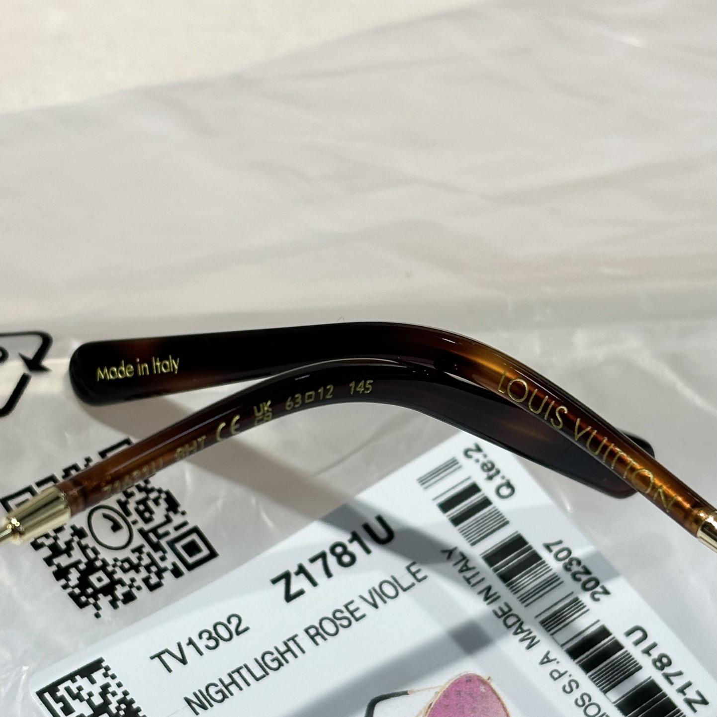 Louis Vuitton The LV Pilot Sunglasses   Z1621U - 