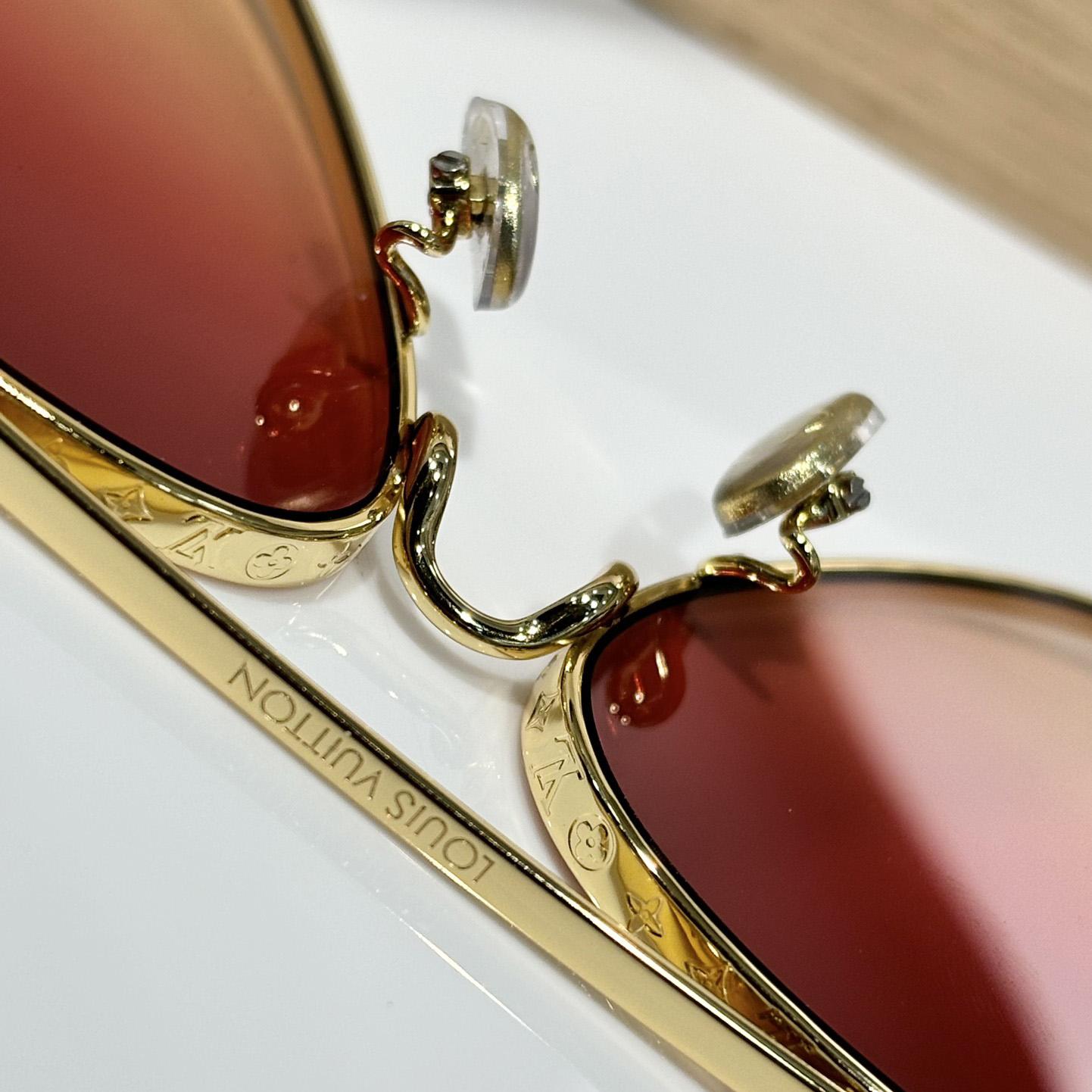 Louis Vuitton The LV Pilot Sunglasses   Z1621U - 