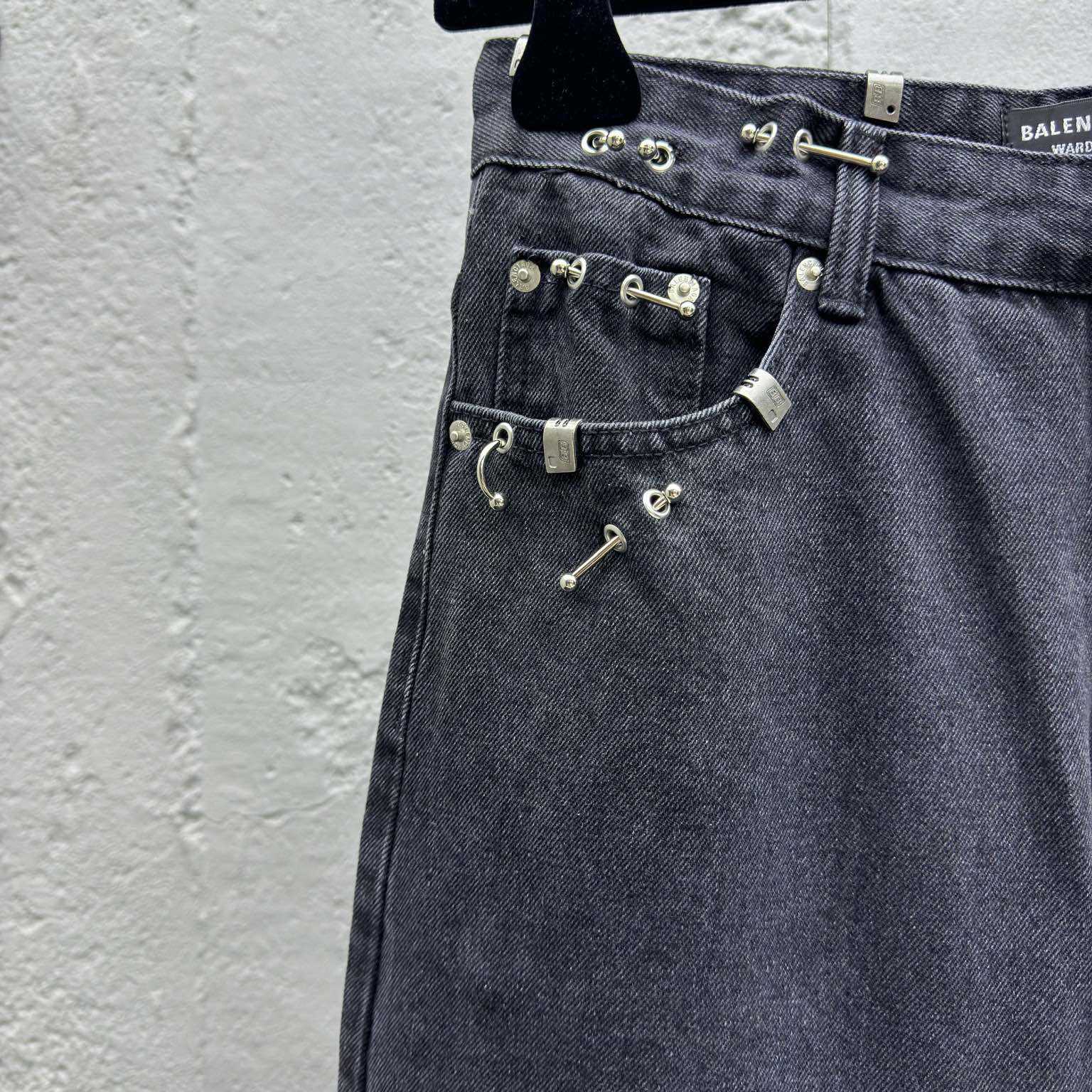 Balenciaga Jeans - 