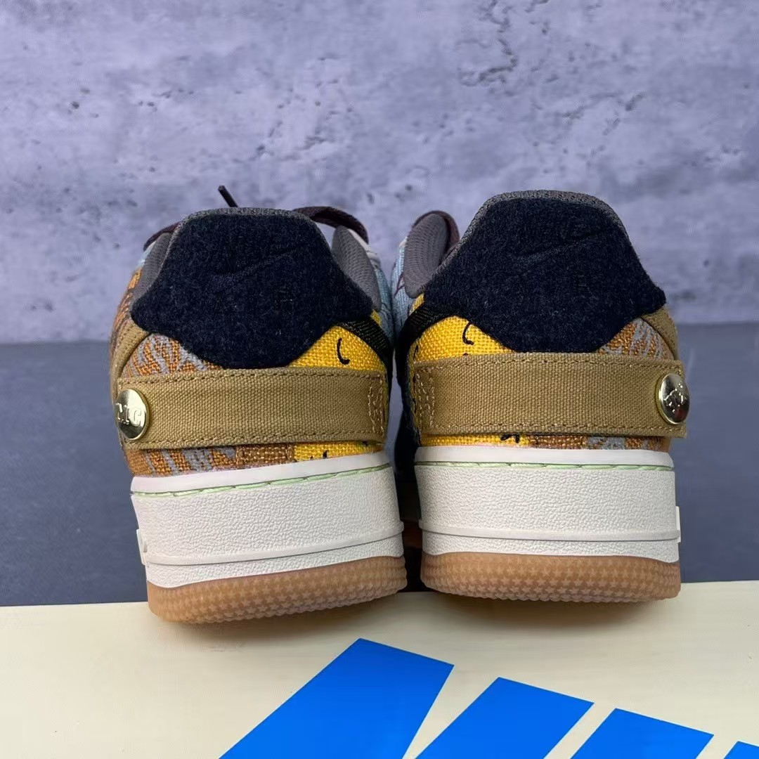 Travis Scott x Nike Air Force 1 Low AF1 Sneaker    CN2405-900  - 