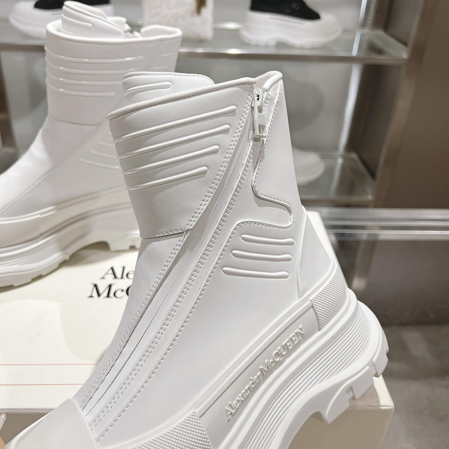 Alexander McQueen Booties - 