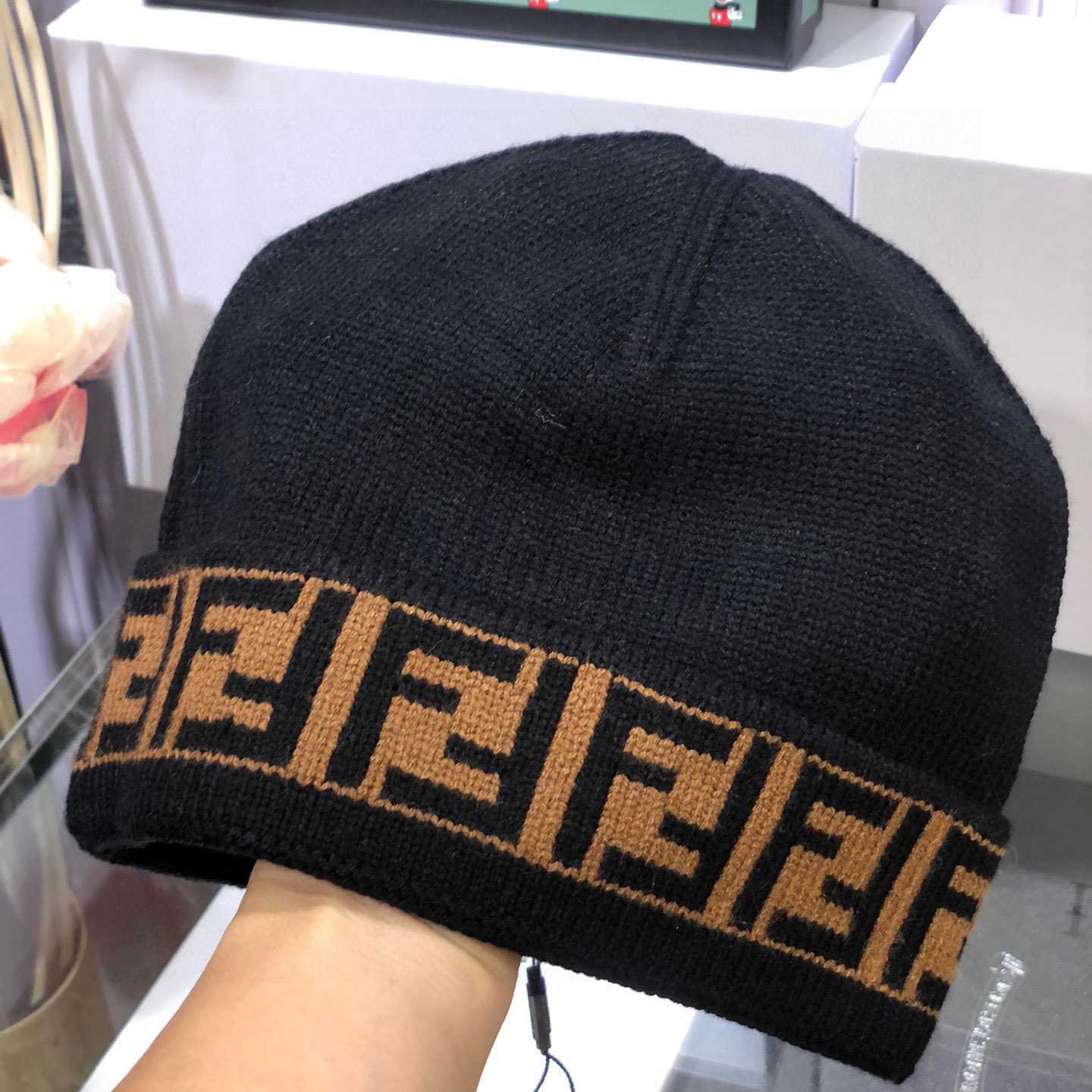 Fendi Beanie  - 