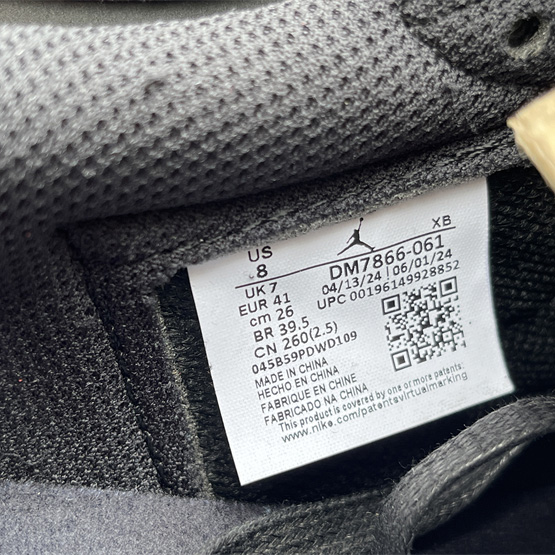 Travis Scott x Jordan Air Jordan 1 Low OG Sneaker    DM7866-061  - 
