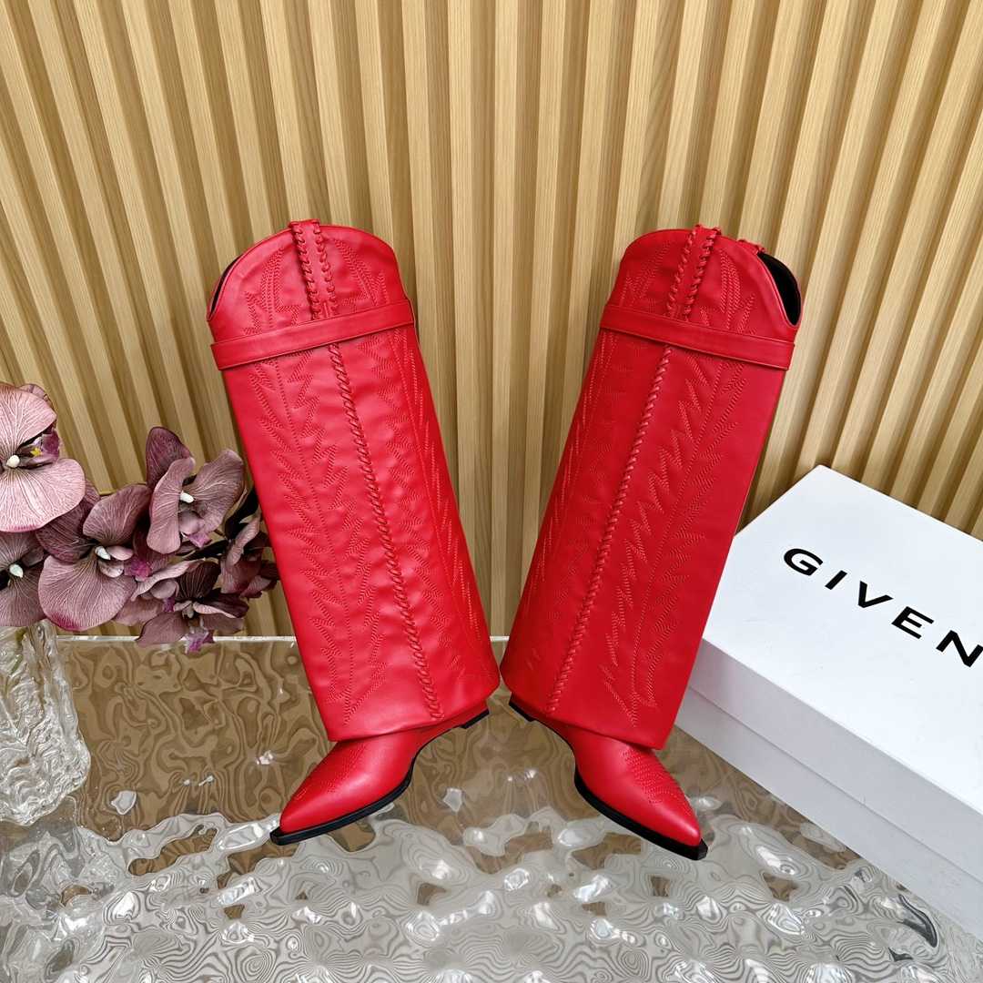 Givenchy Shark Lock Cowboy Boots In Leather With Western Pattern - 