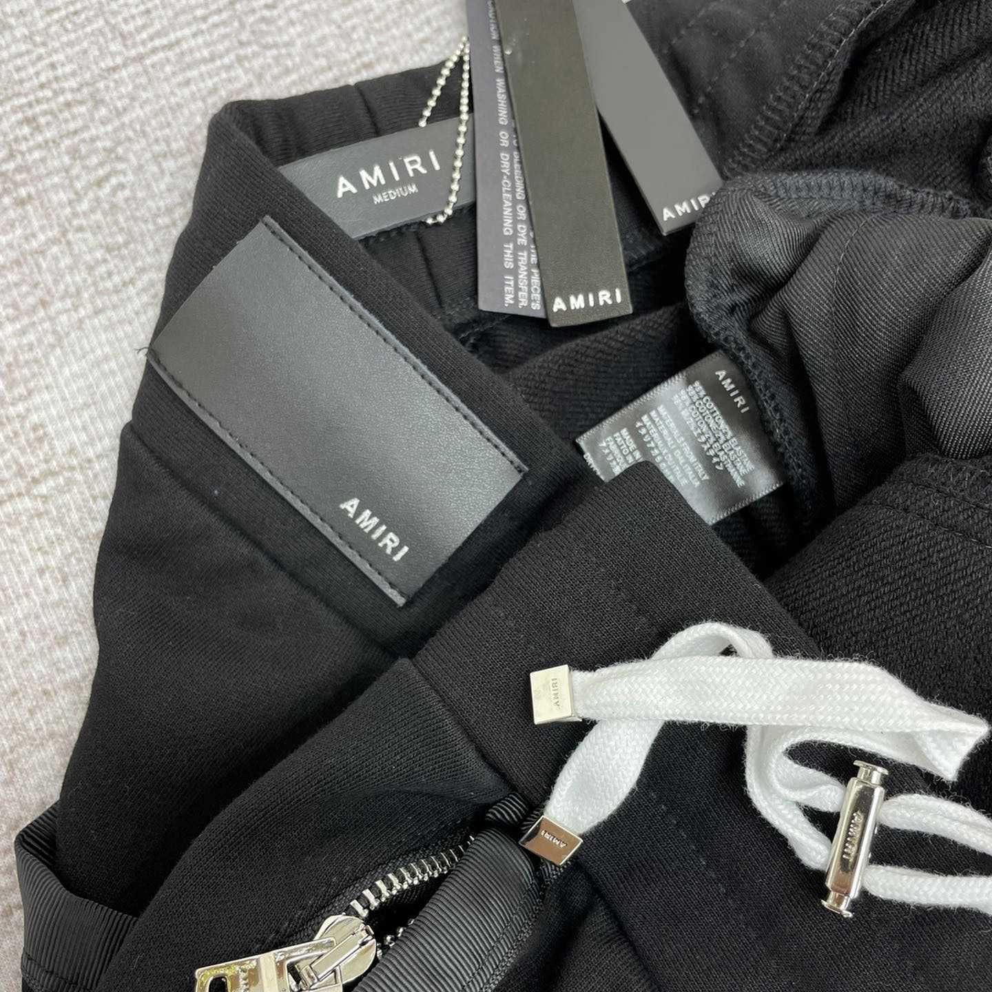 Amiri Sweatpants   x08 - 