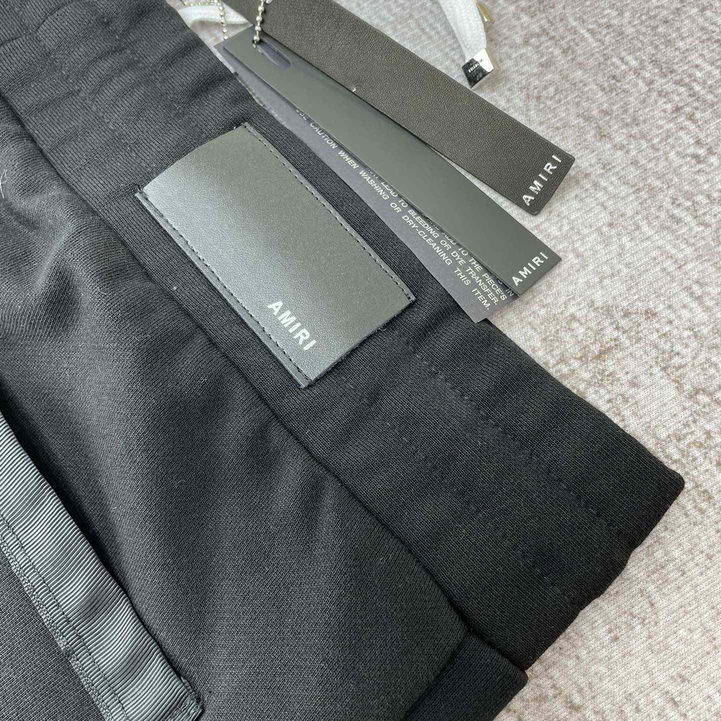 Amiri Sweatpants   x08 - 