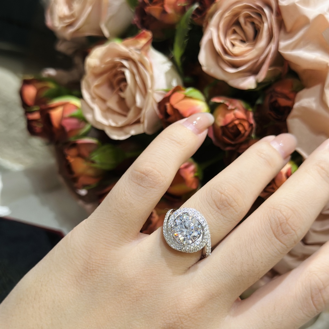 Cartier Ring - 