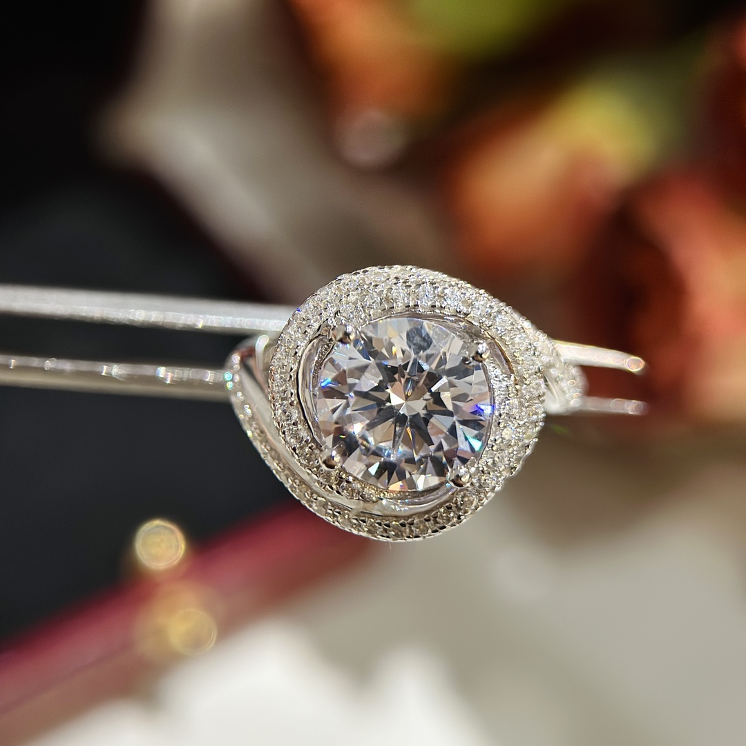 Cartier Ring - 
