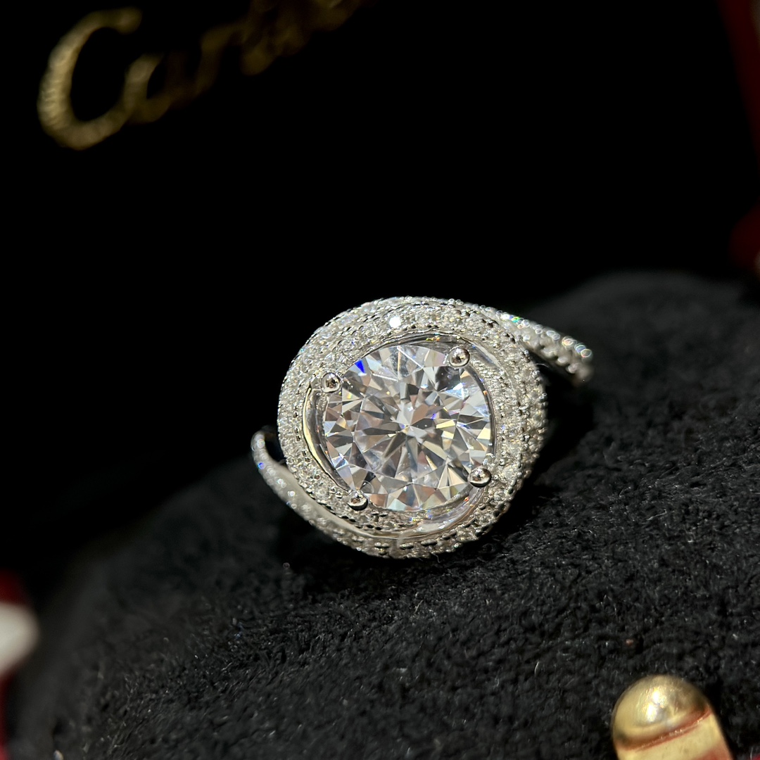 Cartier Ring - 