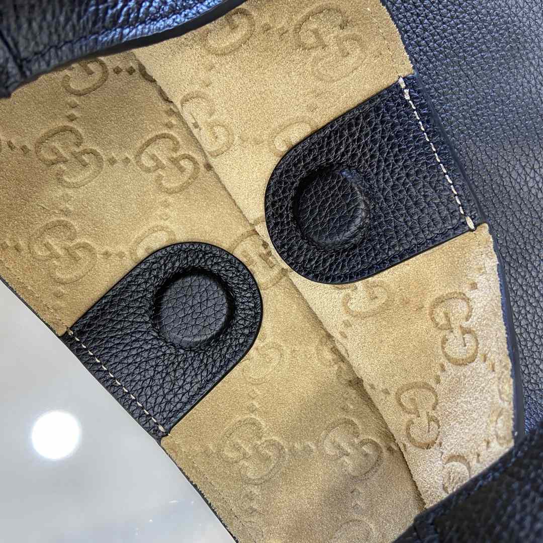 Gucci B Medium Shoulder Bag - 