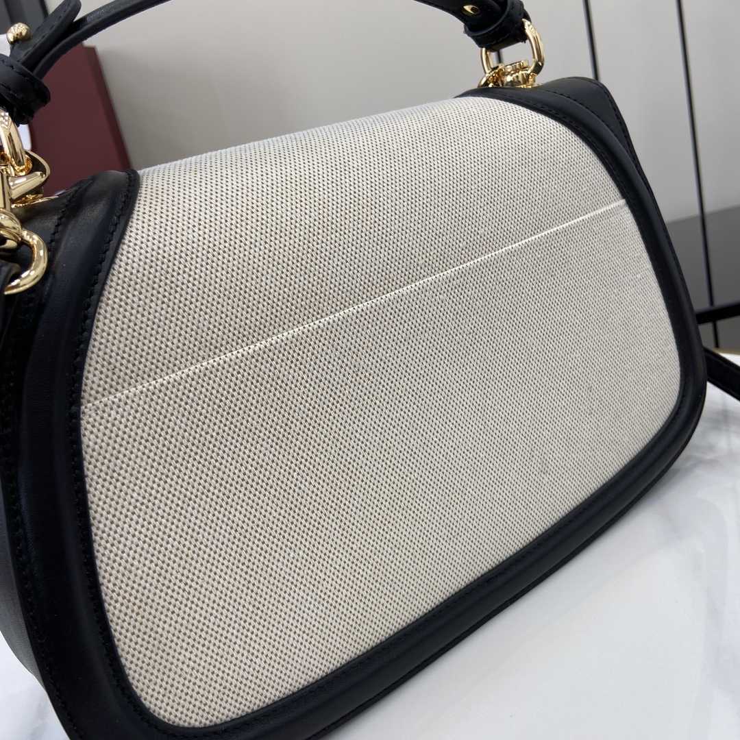 Gucci Blondie Medium Top Handle Bag - 