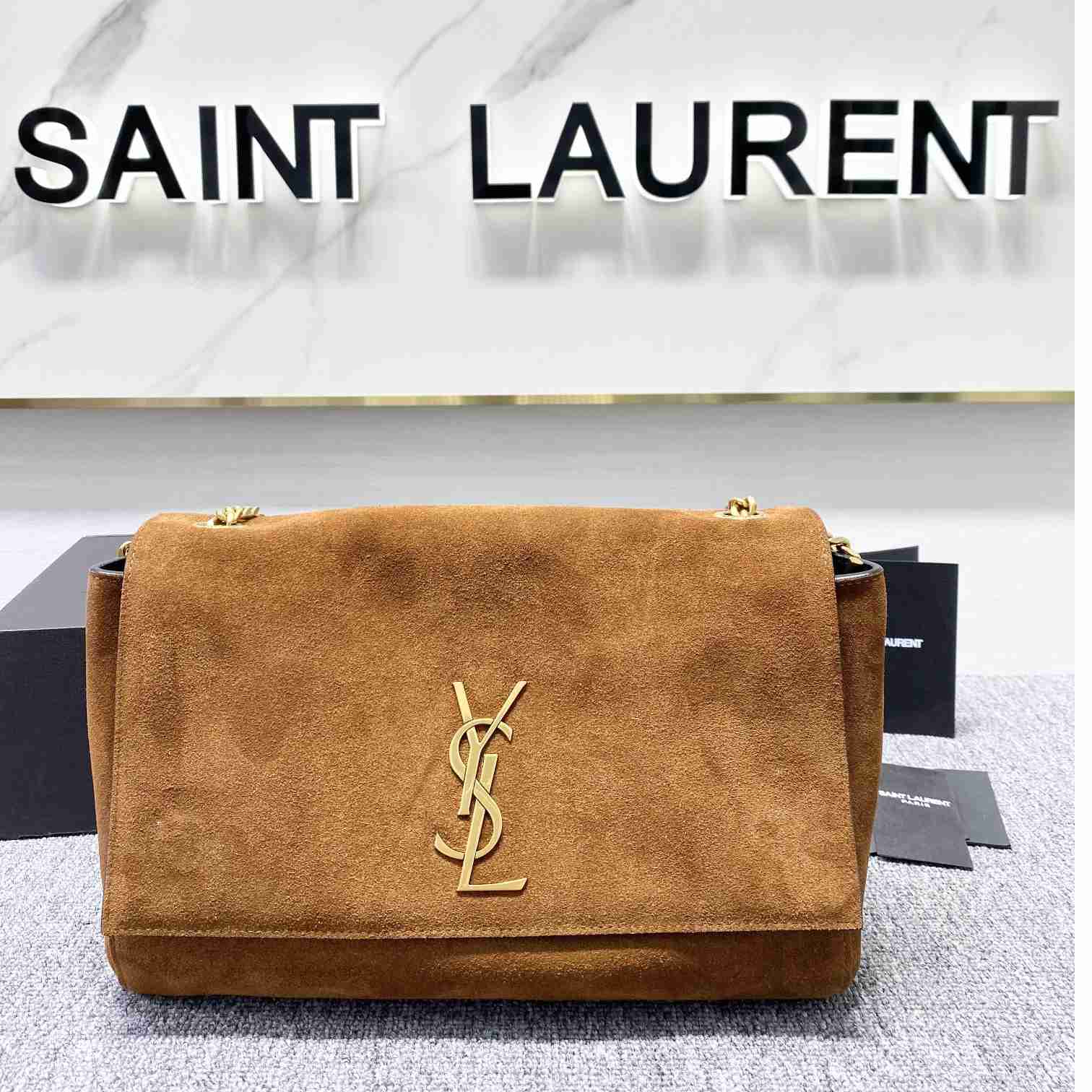 Saint Laurent Reversible Kate Medium In Crocodile-Embossed Leather - 