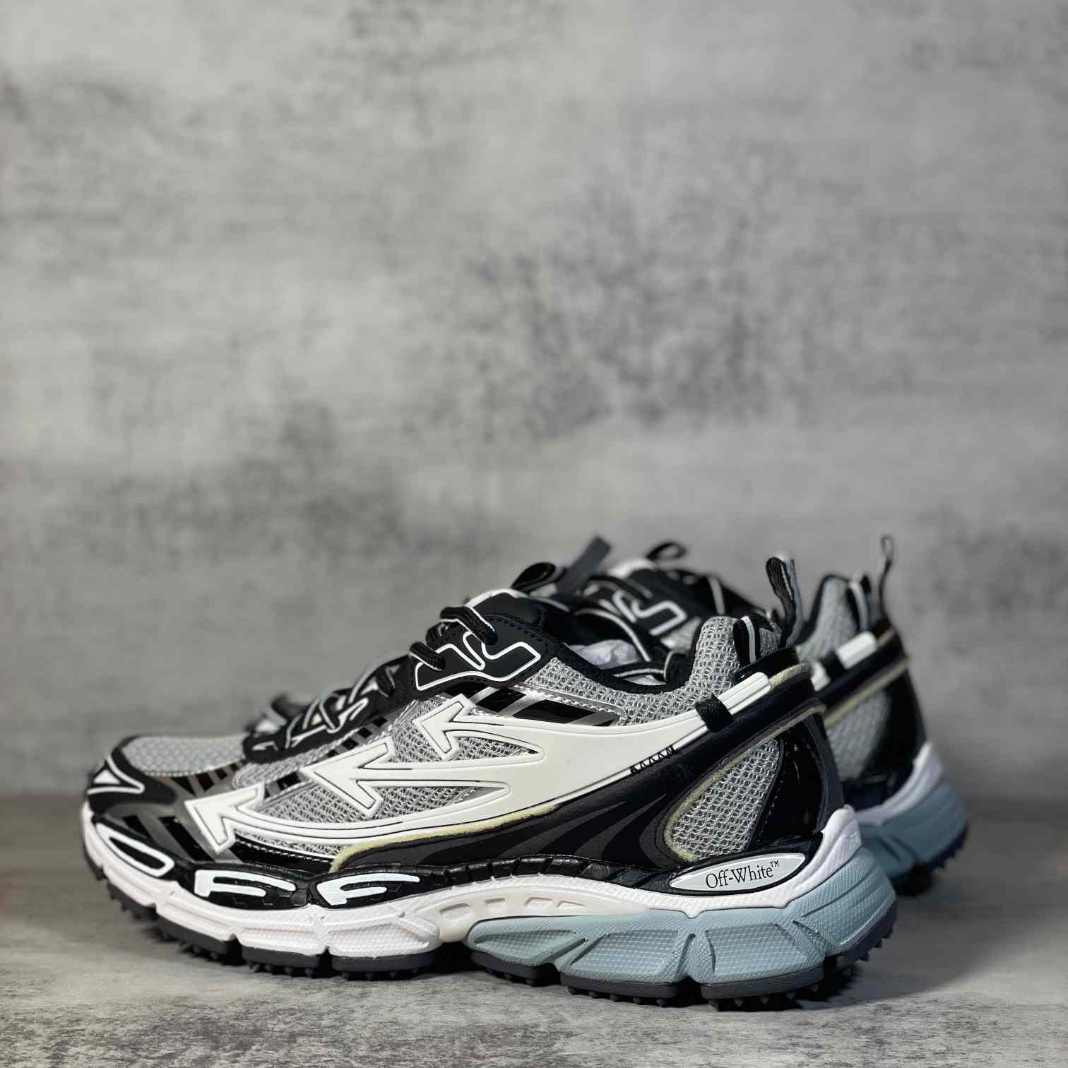 Off-White c/oVrgil Abloh™ Sneakers - 