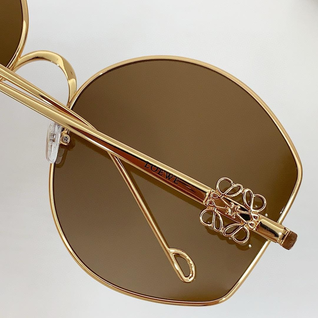 Loewe LW40109U Sunglasses  - 