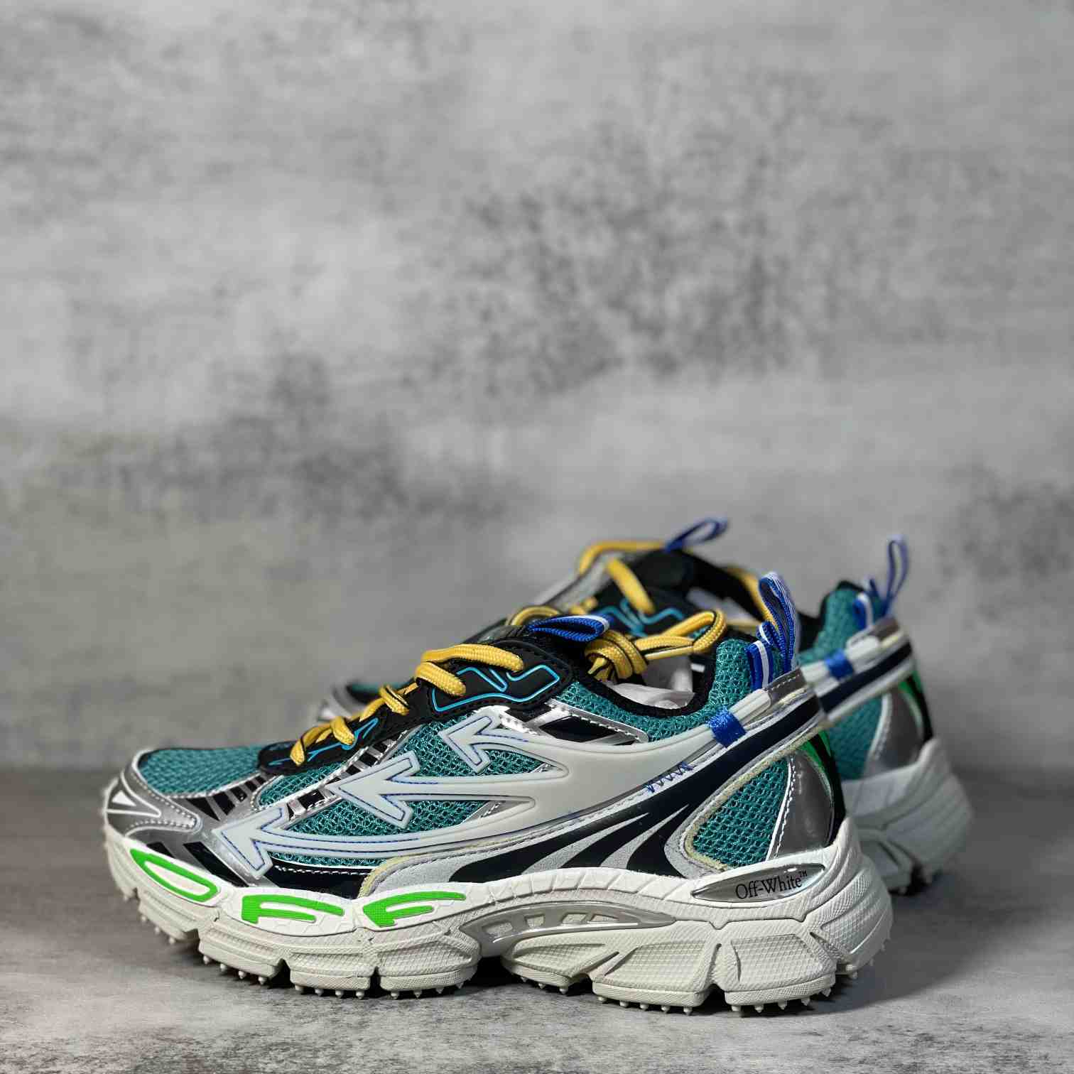 Off-White c/oVrgil Abloh™ Sneakers - 