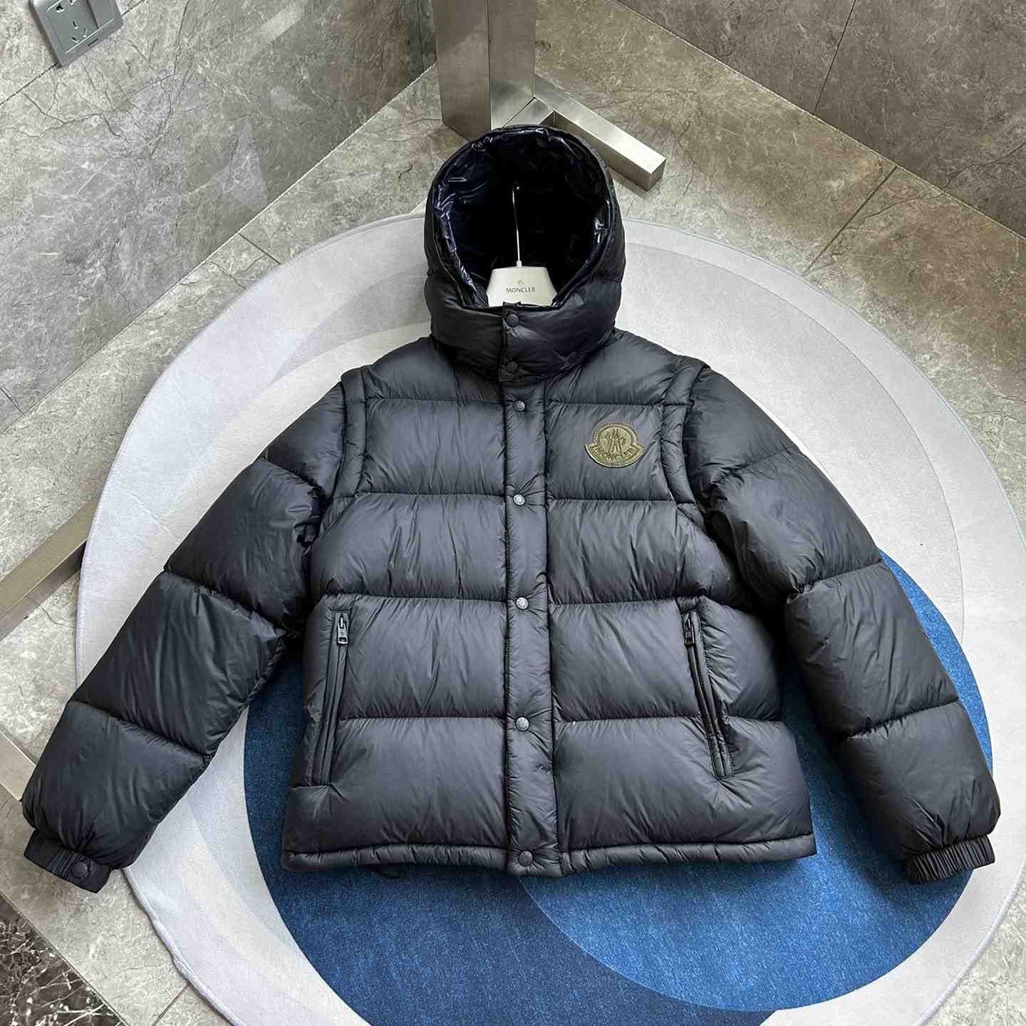 Moncler Cyclone 2-IN-1 Short Down Jacket - 