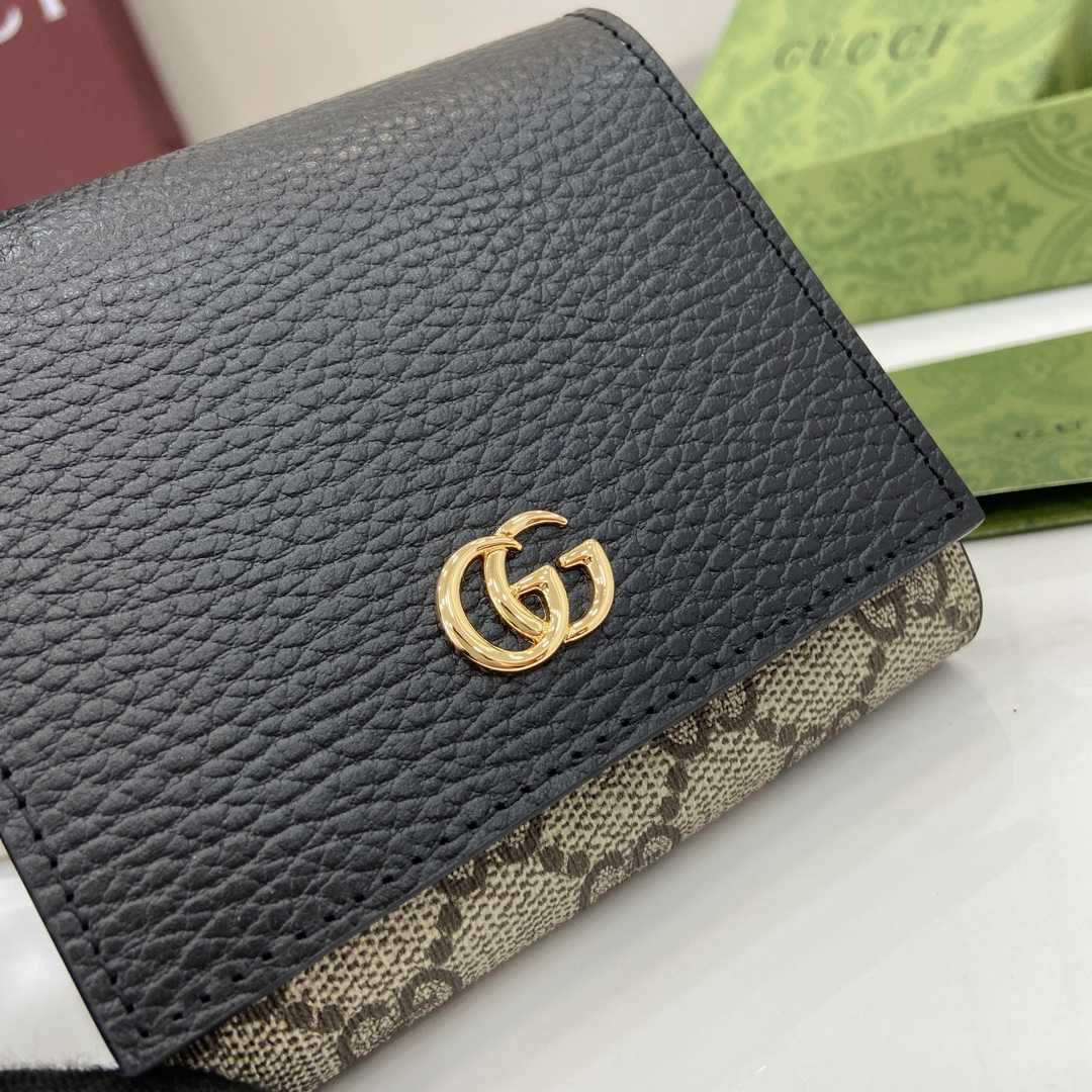 Gucci GG Marmont Bi-color Medium Wallet - DesignerGu