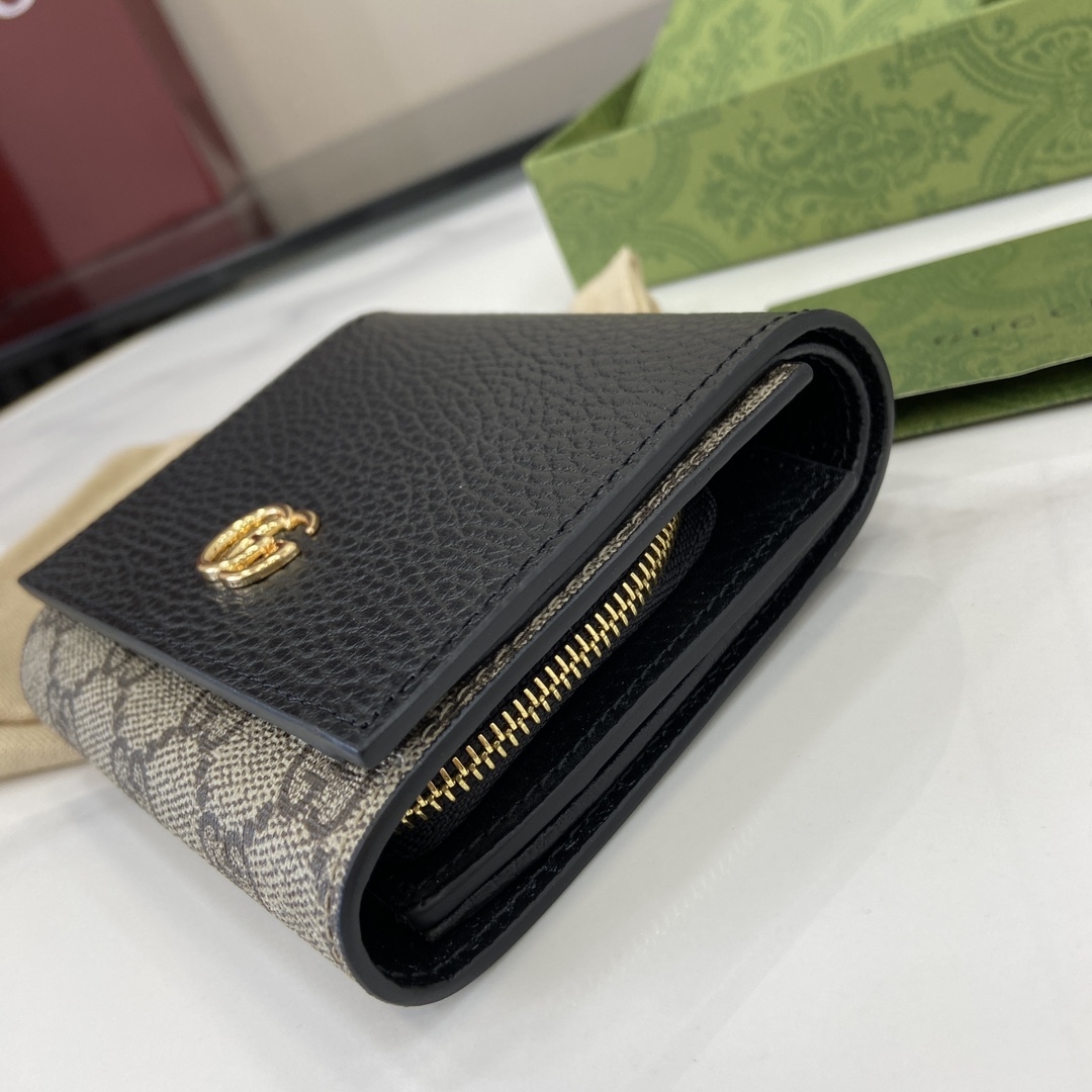Gucci GG Marmont Bi-color Medium Wallet - DesignerGu