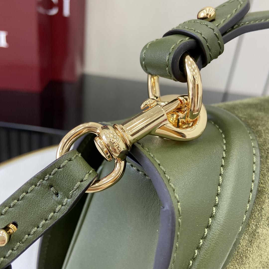 Gucci Blondie Medium Top Handle Bag - 
