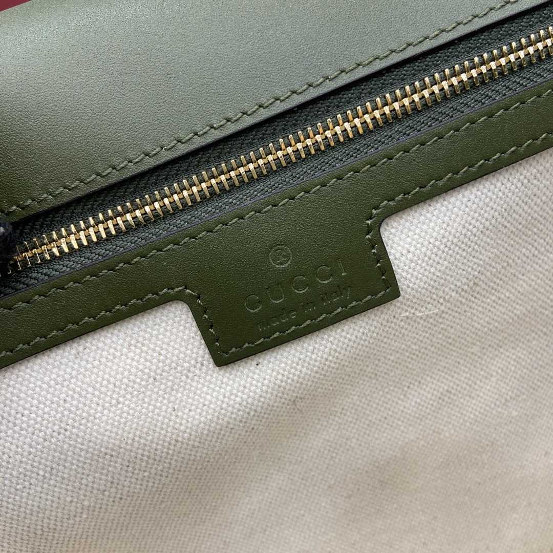 Gucci Blondie Medium Top Handle Bag - 