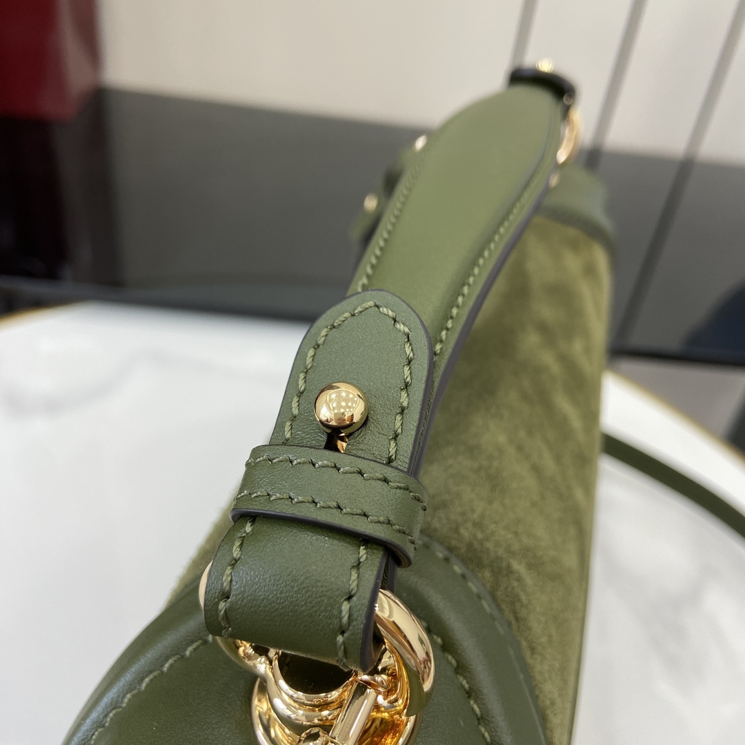 Gucci Blondie Medium Top Handle Bag - 