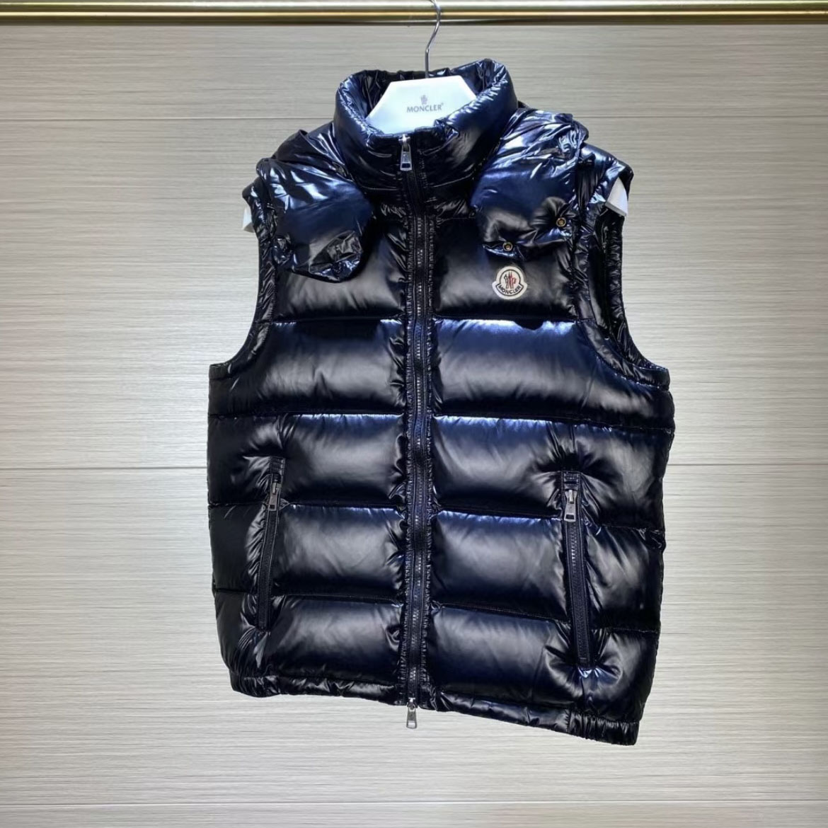 Moncler Bormes Vest - DesignerGu