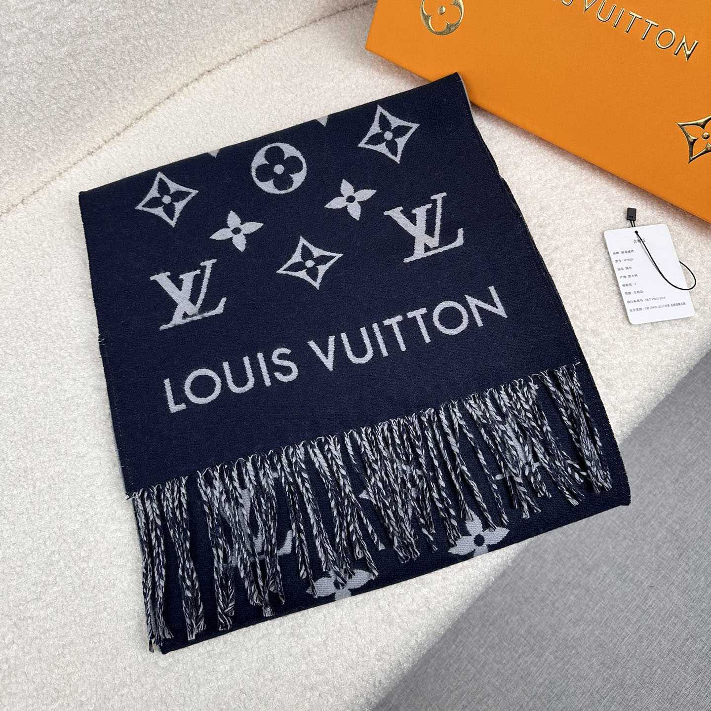 Louis Vuitton All About Monogram Scarf  M79130 - 