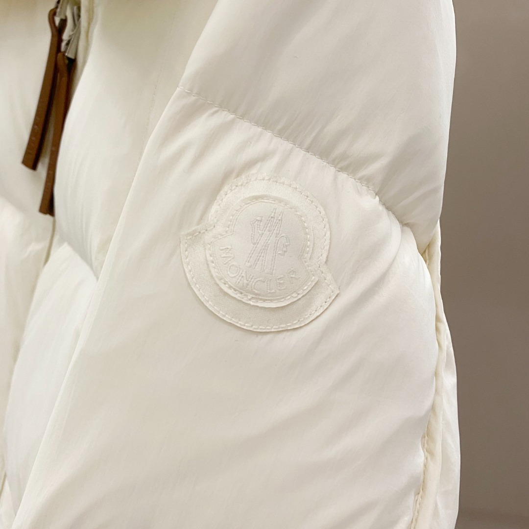 Moncler Jadeite Short Down Jacket - 