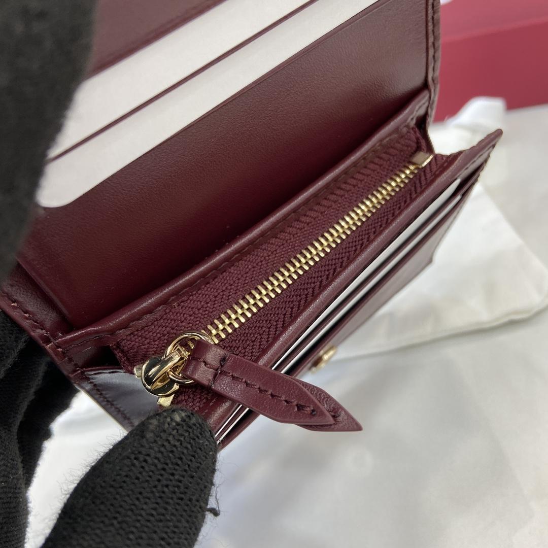 Gucci GG Mini Wallet With Dog Detail - 