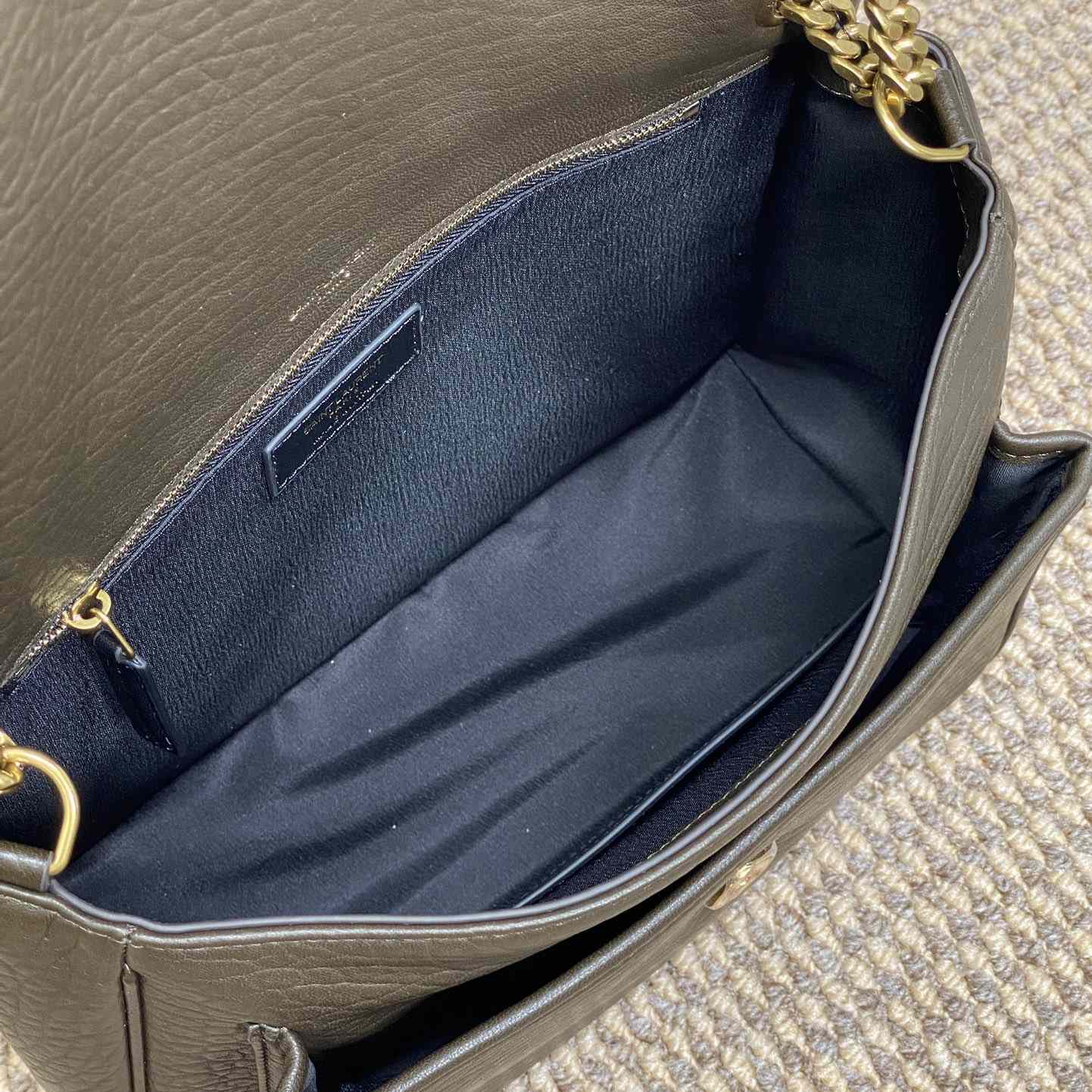 Saint Laurent Niki Medium In Grained Lambskin - 