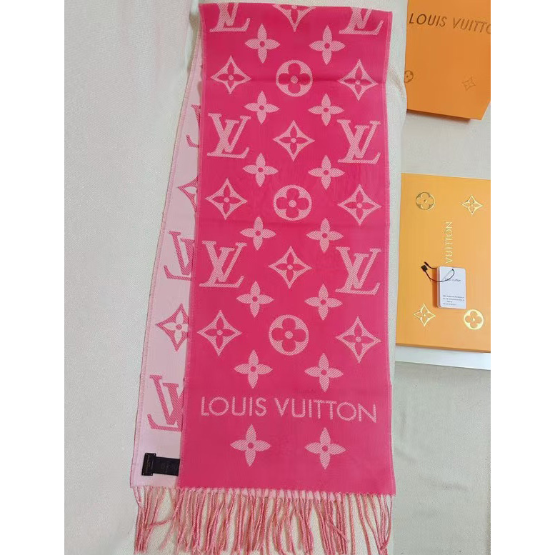 Louis Vuitton Scarf   - 