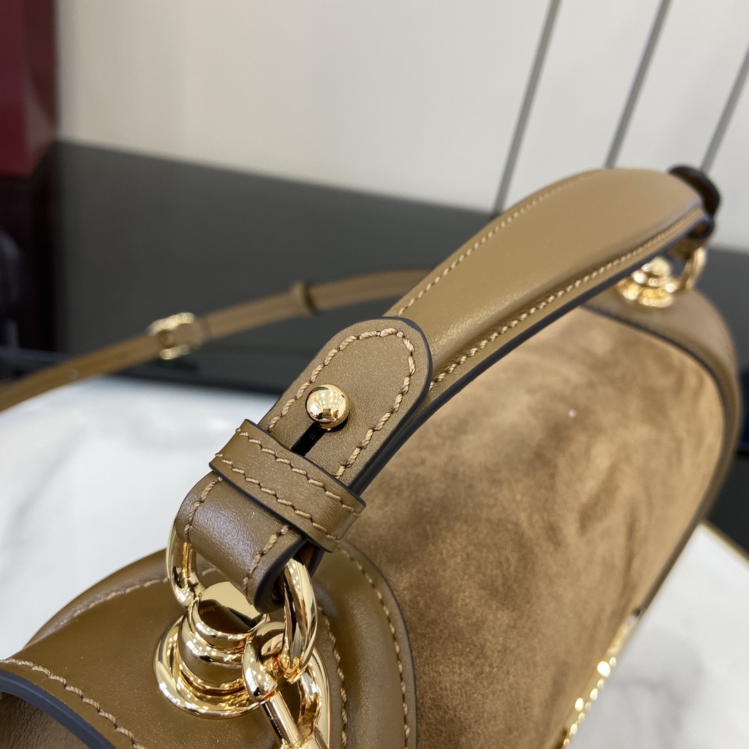 Gucci Blondie Medium Top Handle Bag - 