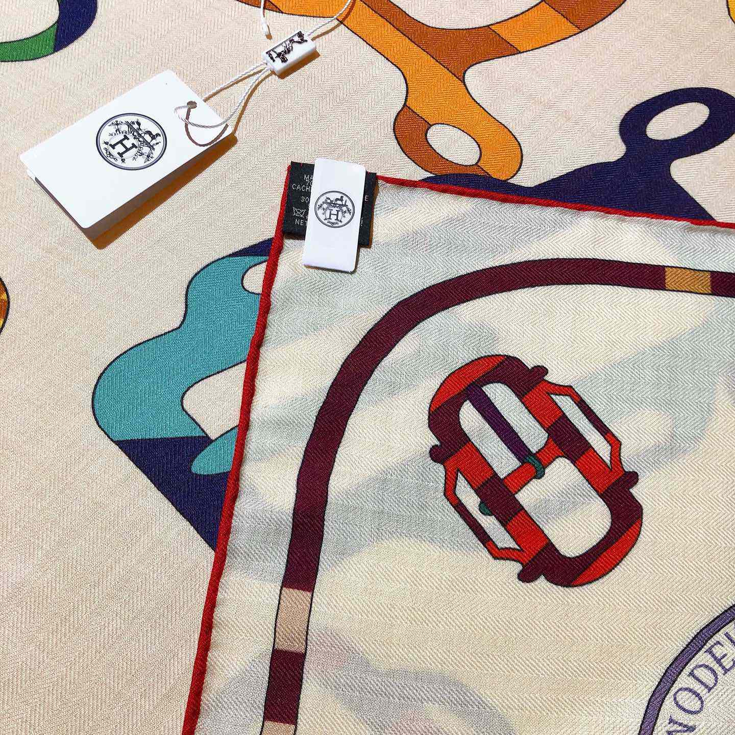 Hermes Bouclerie Moderne En Casaques Giant Triangle - 