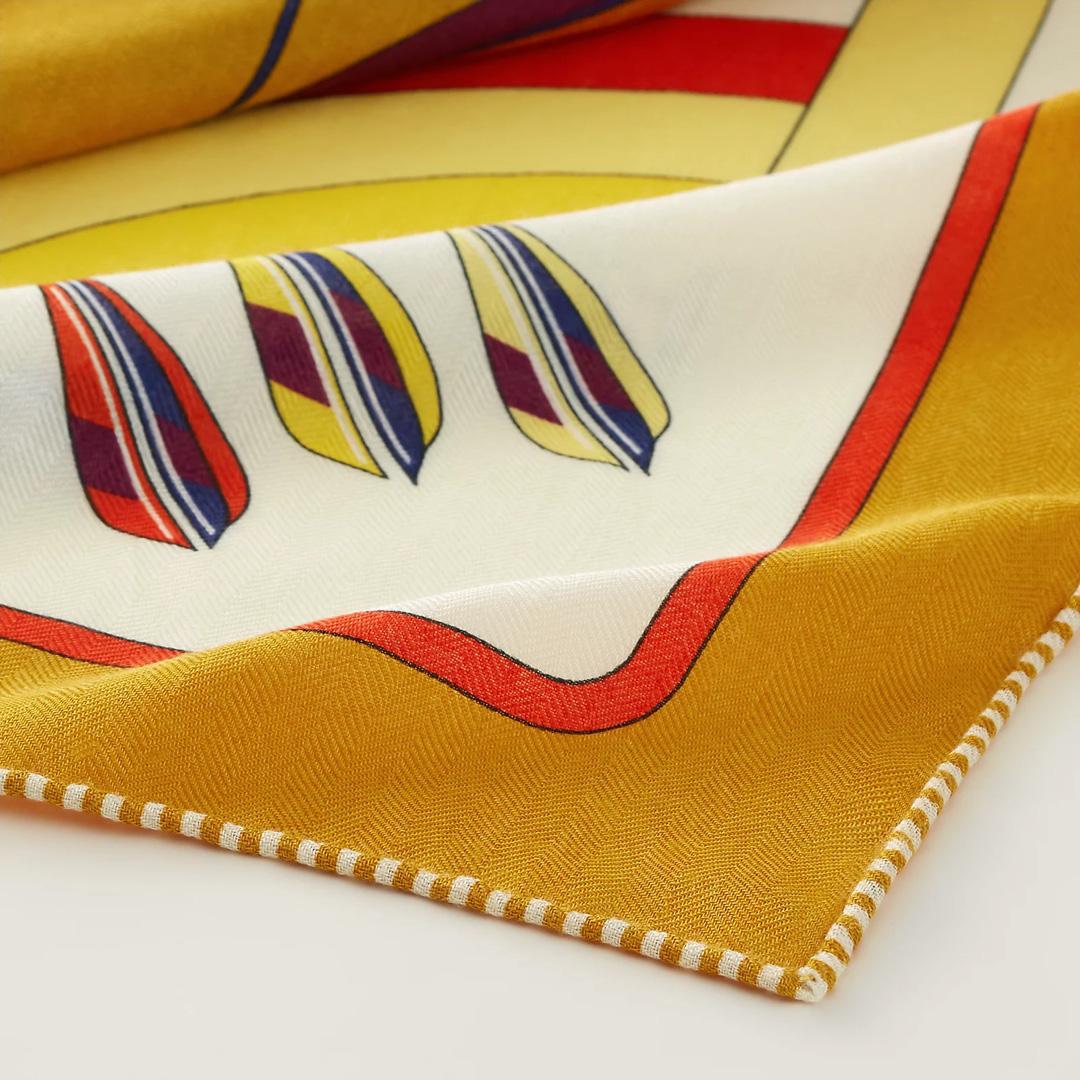 Hermes Giant Triangle - 