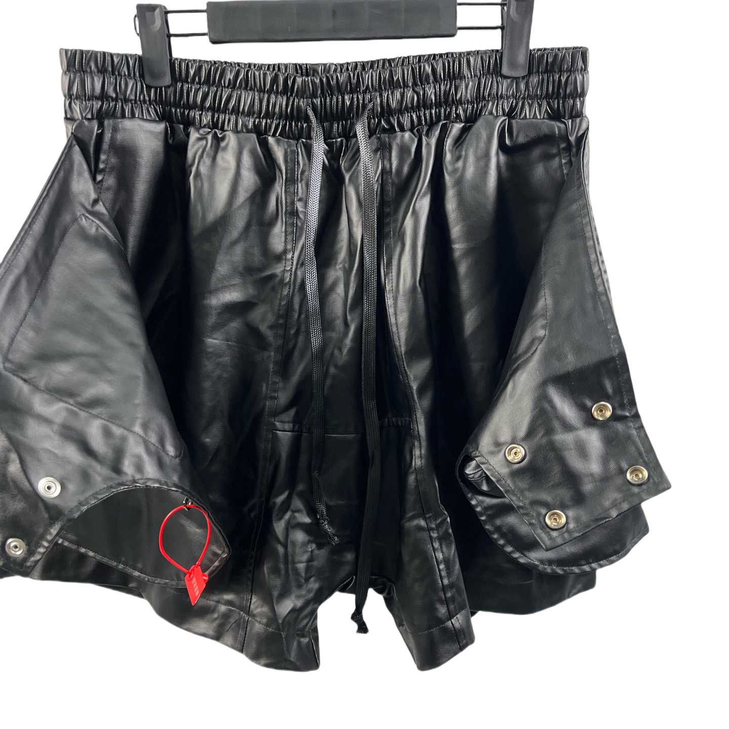 Vujade Brushed Wax Black Coating Corts Cargo Shorts - DesignerGu