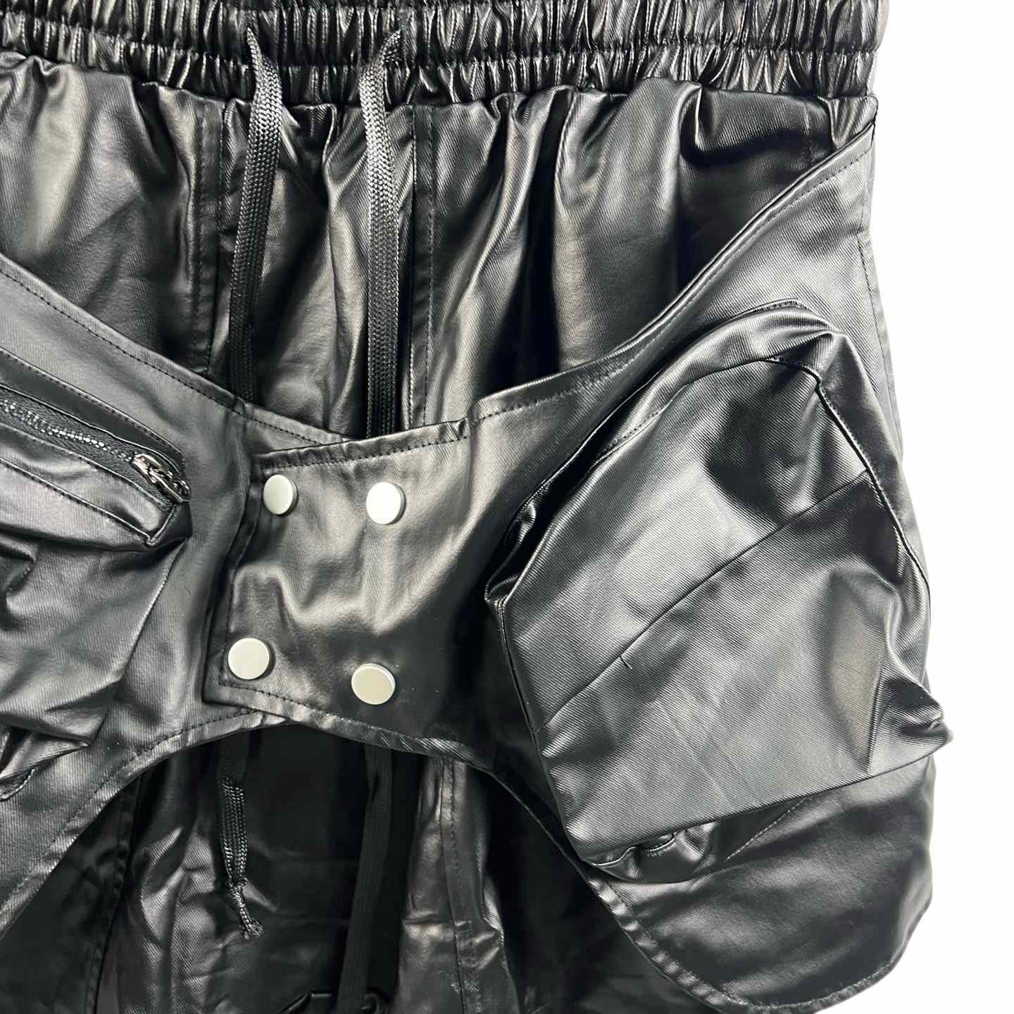 Vujade Brushed Wax Black Coating Corts Cargo Shorts - DesignerGu